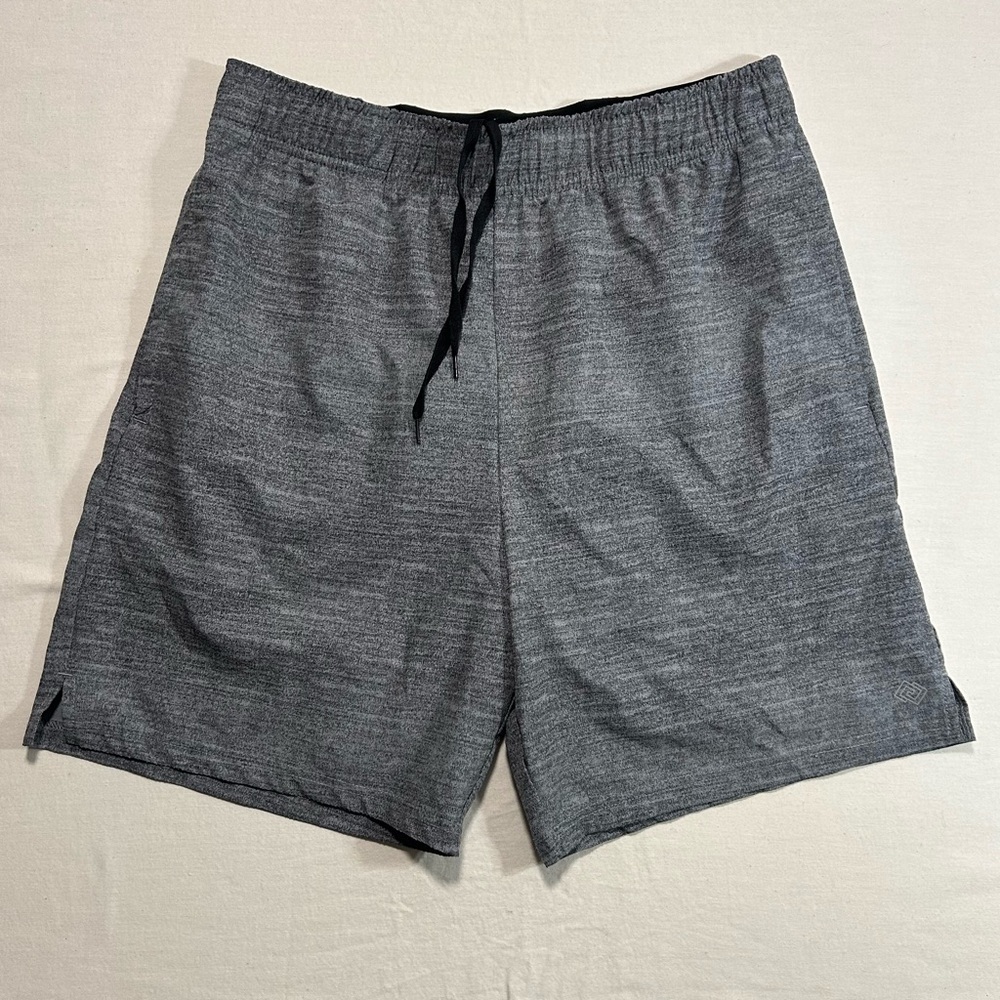 Zeros Flex Gray Athletic Shorts Size‎ Medium